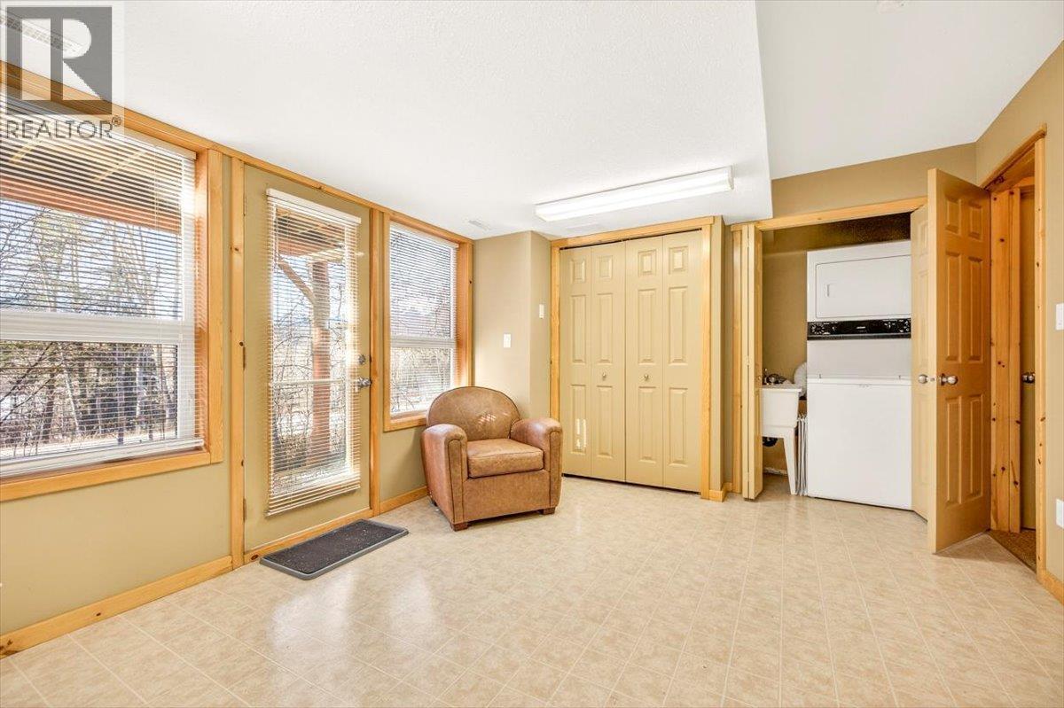 8 Creek Place Unit# A, Fernie