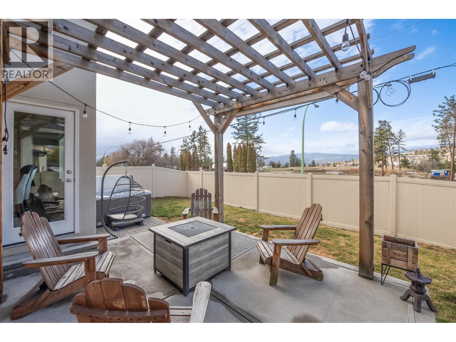  3082 Riesling Way, West Kelowna