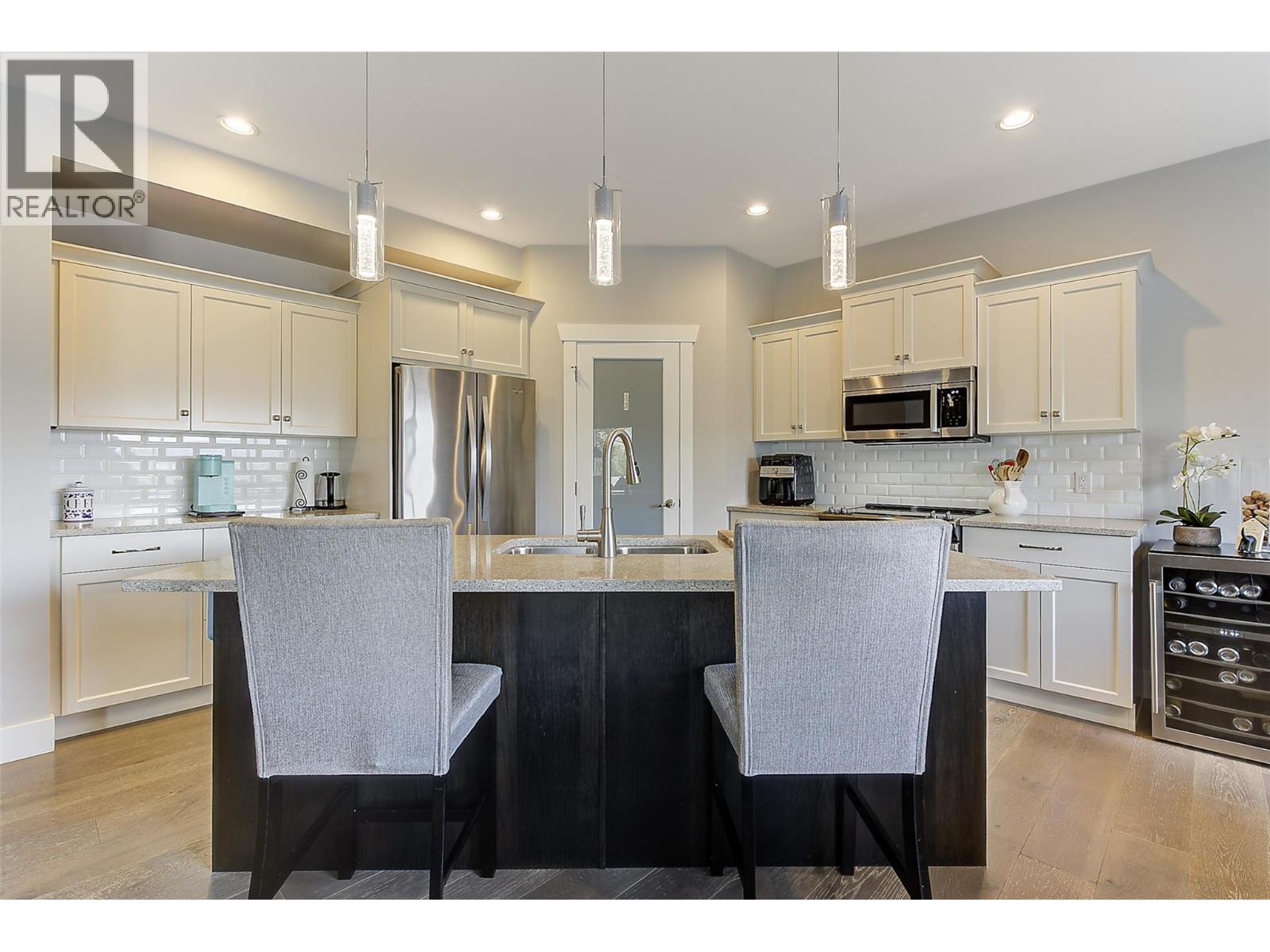  3082 Riesling Way, West Kelowna