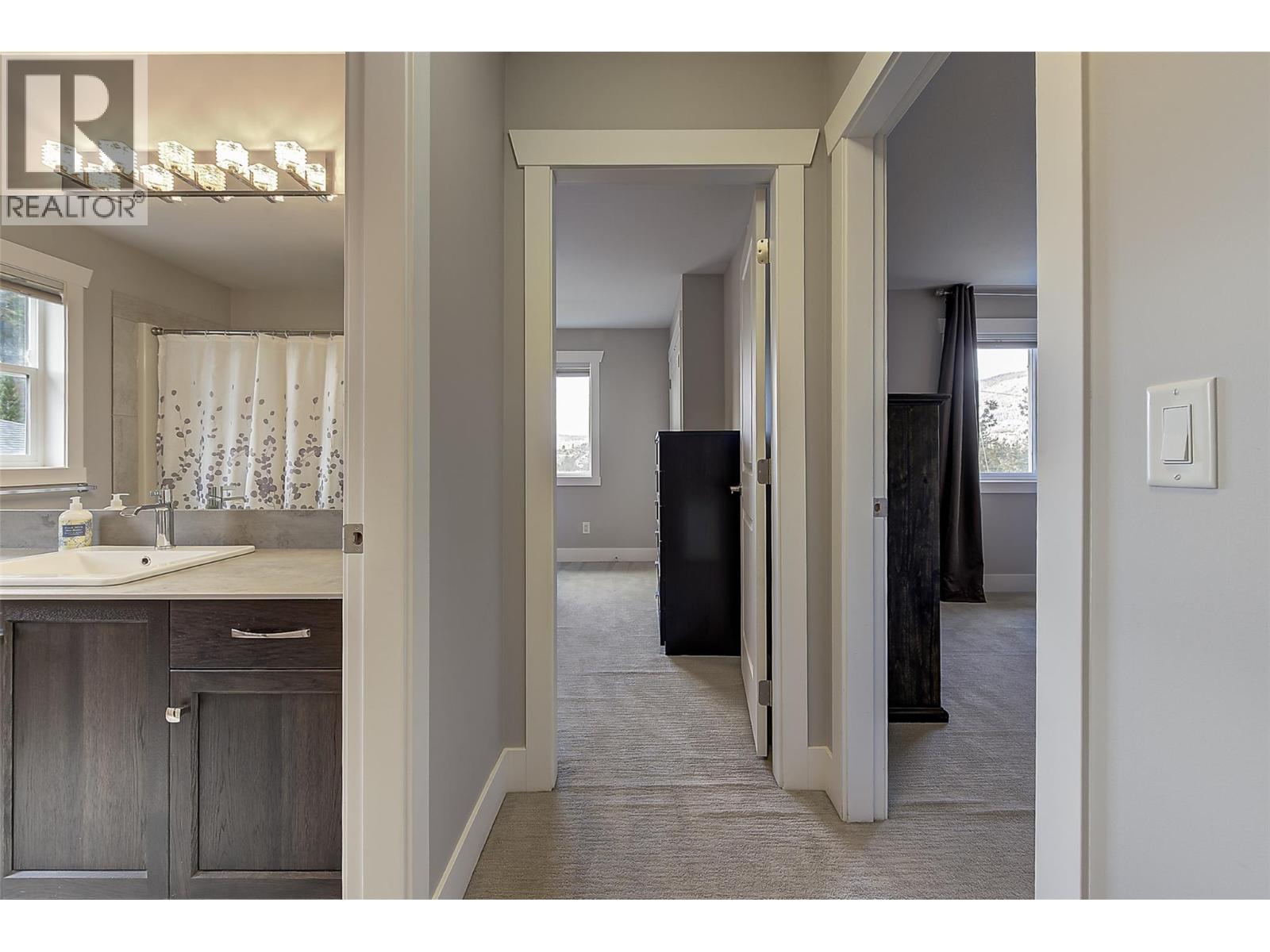  3082 Riesling Way, West Kelowna