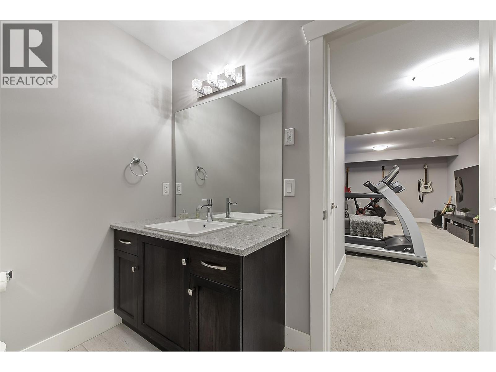  3082 Riesling Way, West Kelowna