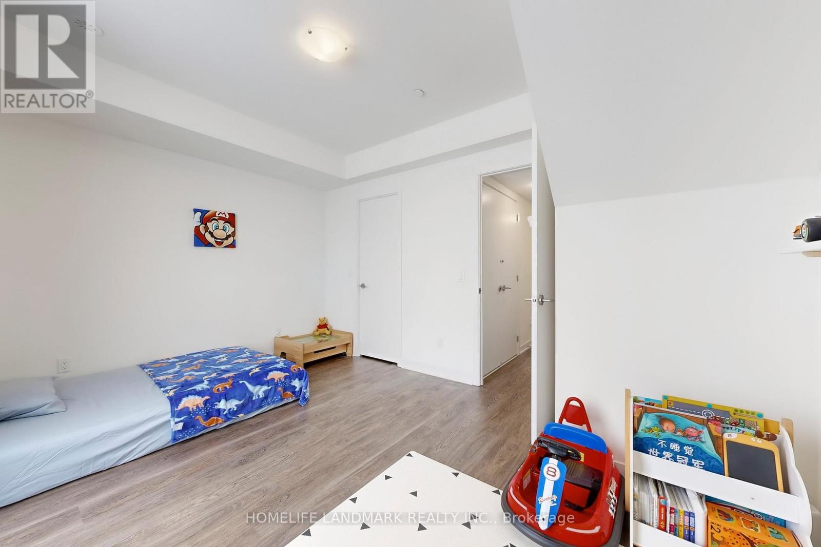 #614 7 STECKLEY HOUSE LANE - 41
