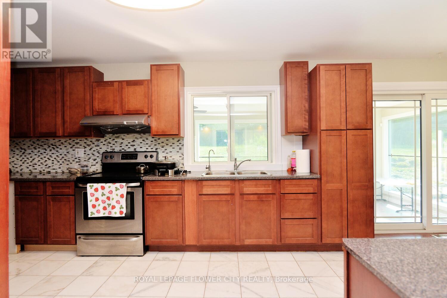 15790 MISSISSAUGA ROAD - 16
