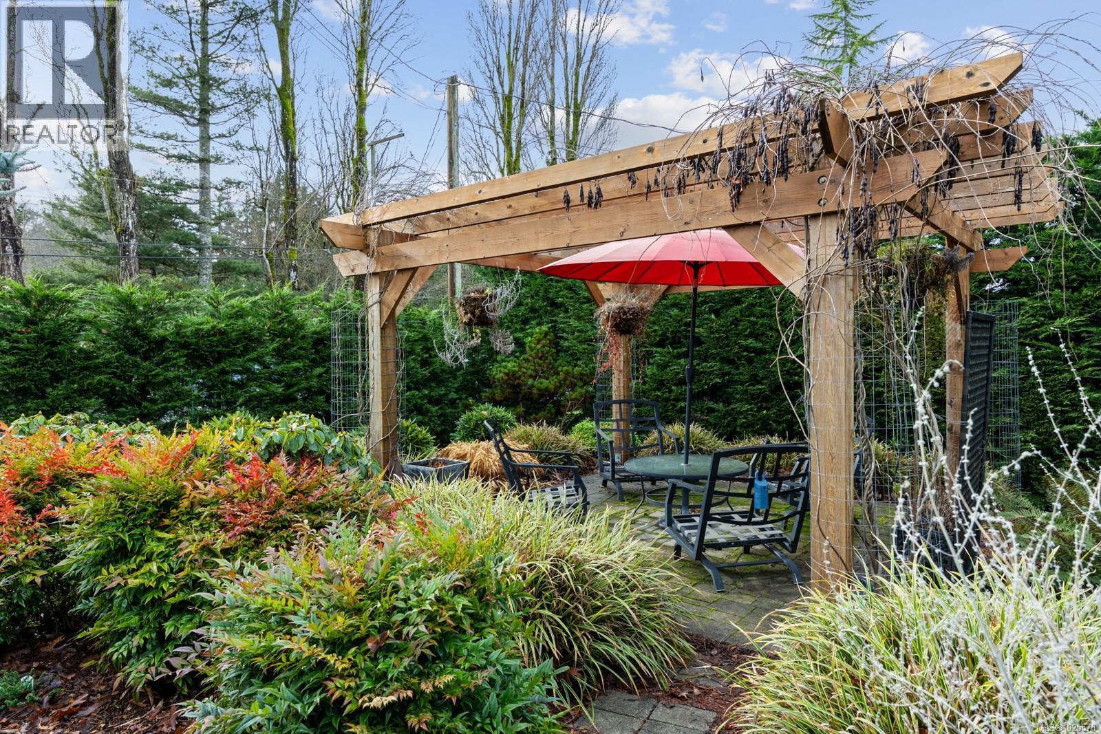 1544 Comox Ave, Comox