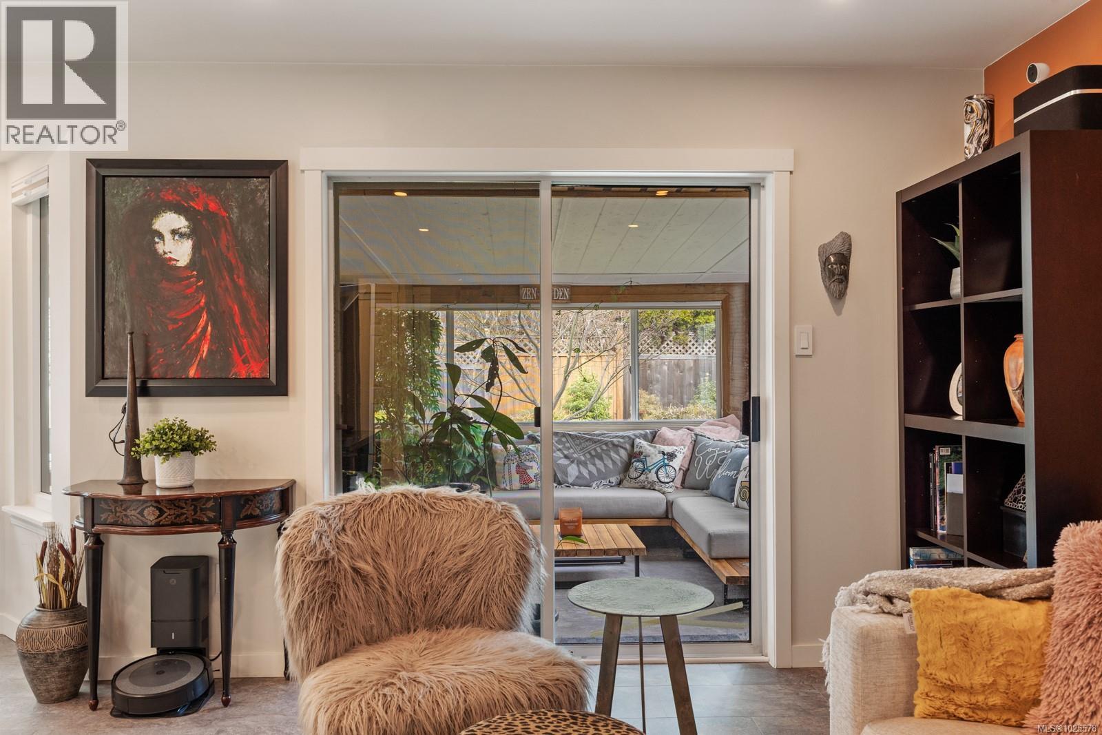 1544 Comox Ave, Comox