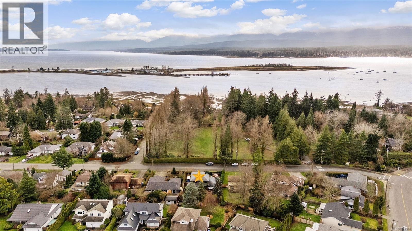 1544 Comox Ave, Comox