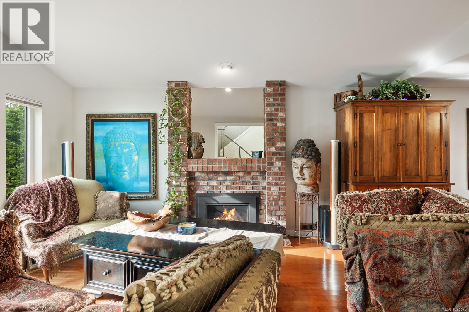 1544 Comox Ave, Comox