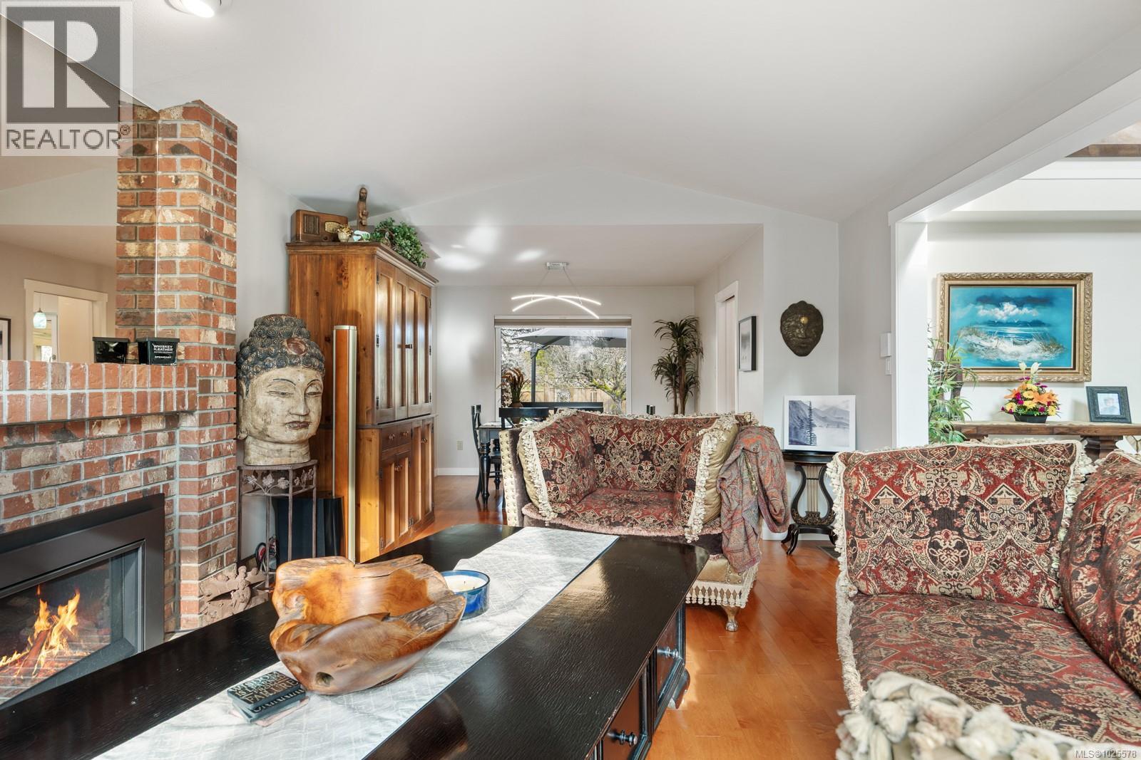 1544 Comox Ave, Comox