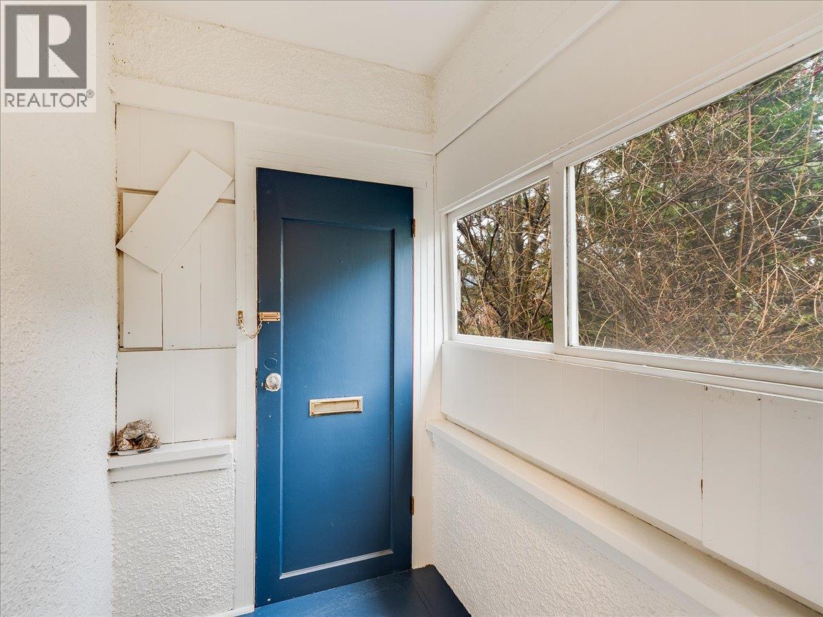 16 VIEW Street, Nelson