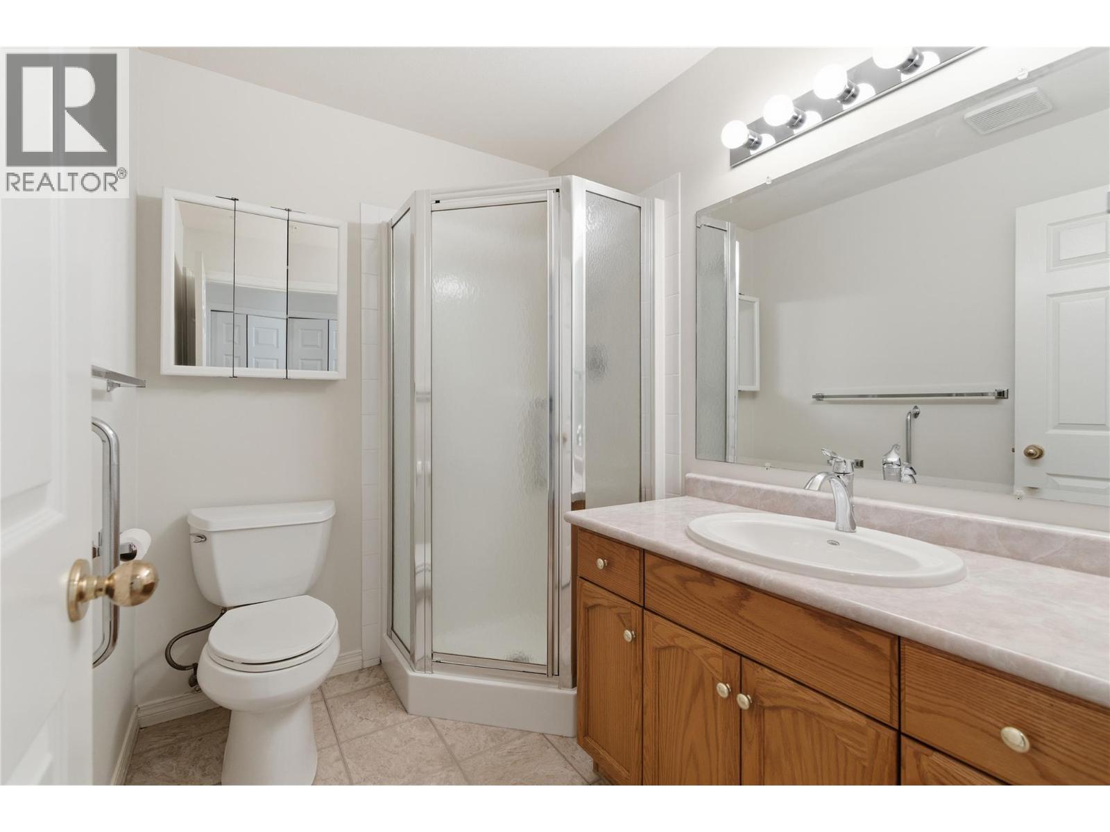 202 3806 35 Avenue, Vernon