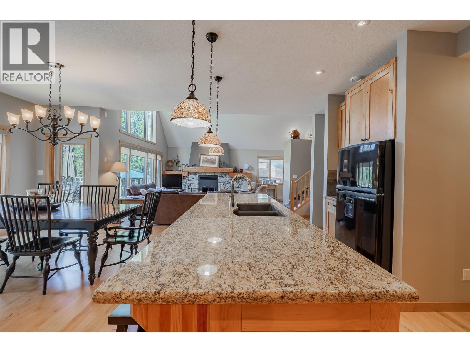 6800 COLUMBIA LAKE Road Unit# 30, Fairmont Hot Springs