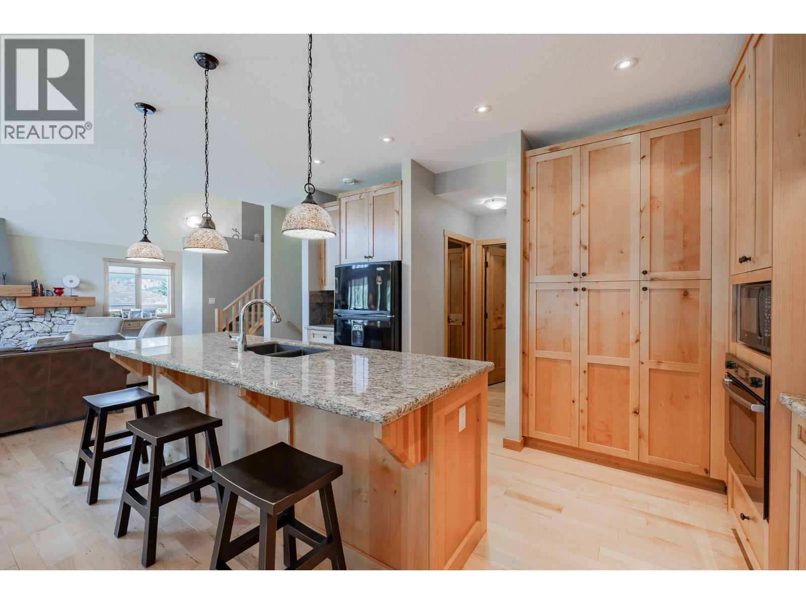 6800 COLUMBIA LAKE Road Unit# 30, Fairmont Hot Springs