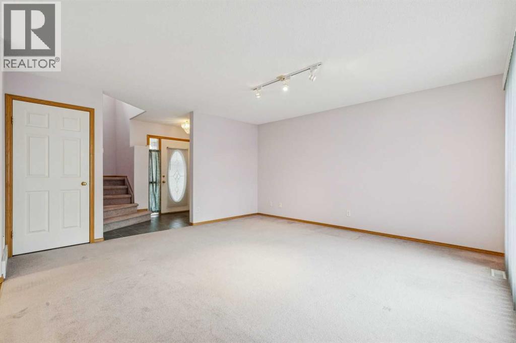 Single Family House for Sale in  Hidden Valley Grove NW Hidden Valley Calgary 