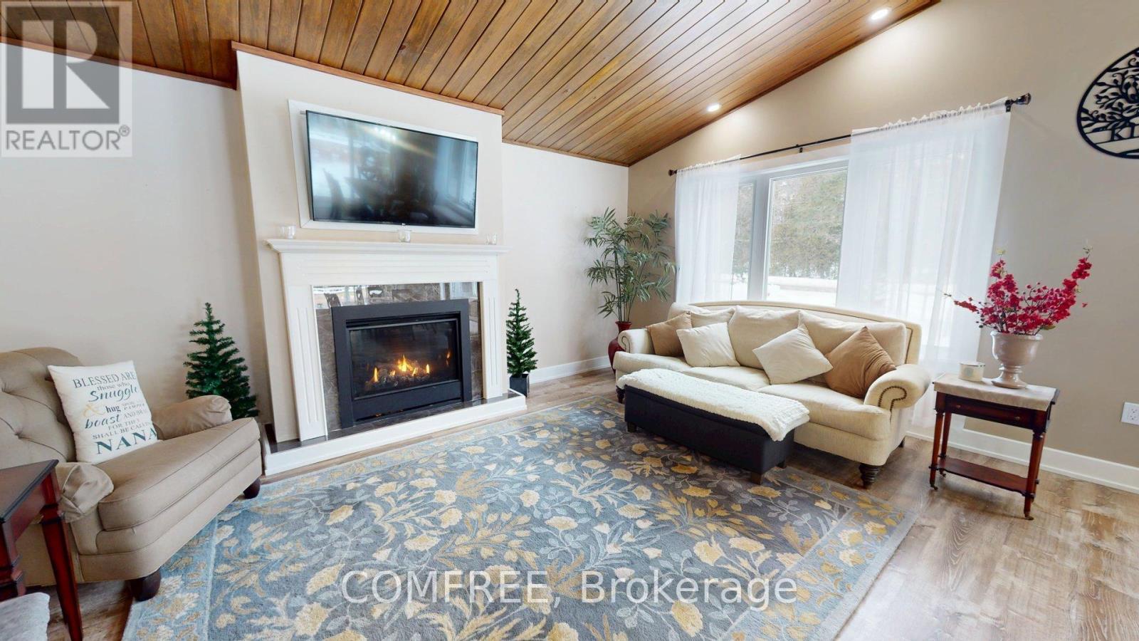 939 BURNSTOWN ROAD - Photo 2 of 27, McNab/Braeside, Ontario