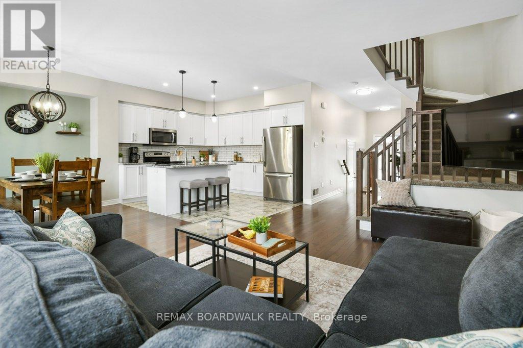 Open concept family, dining room & kitchen