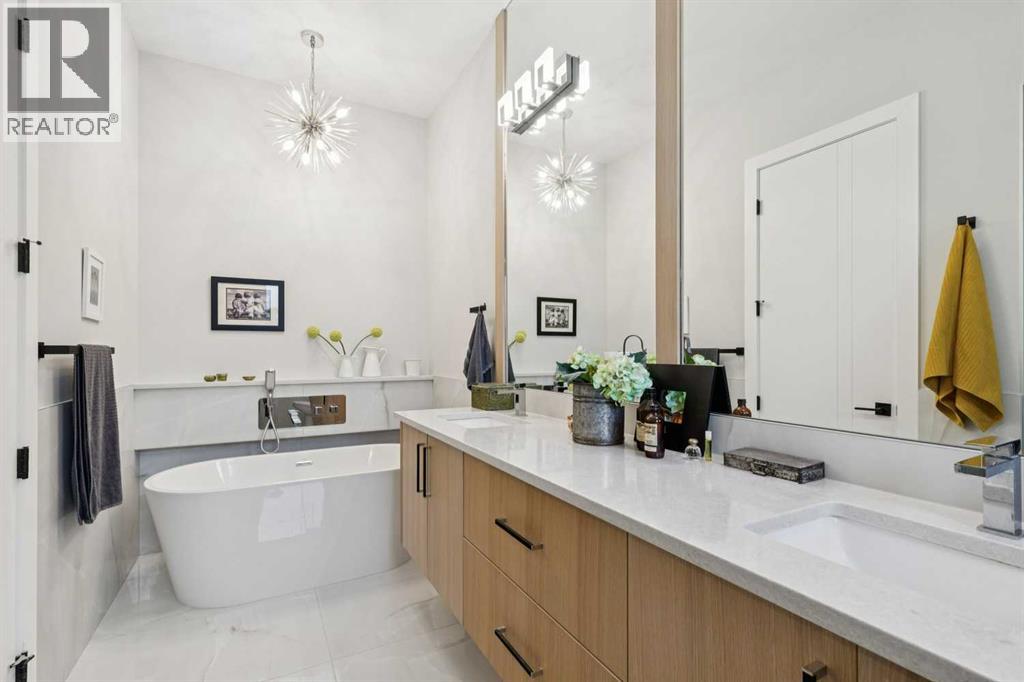 Single Family House Bungalow for Sale in  Havenhurst Crescent SW Haysboro Calgary 