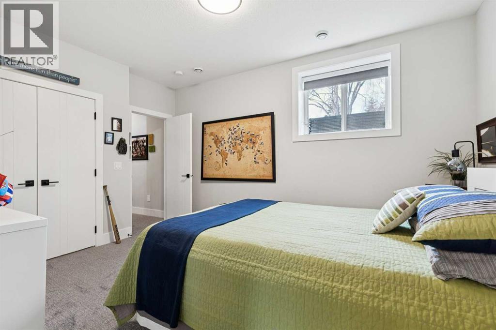 Single Family House Bungalow for Sale in  Havenhurst Crescent SW Haysboro Calgary 