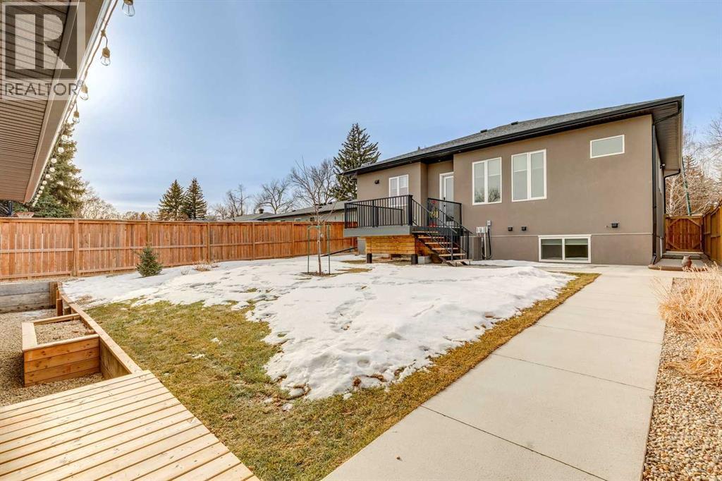 Single Family House Bungalow for Sale in  Havenhurst Crescent SW Haysboro Calgary 
