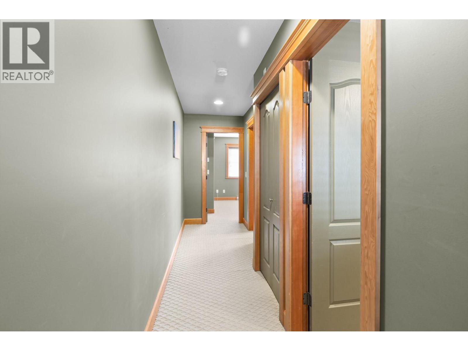 33 7640 Porcupine Road, Big White