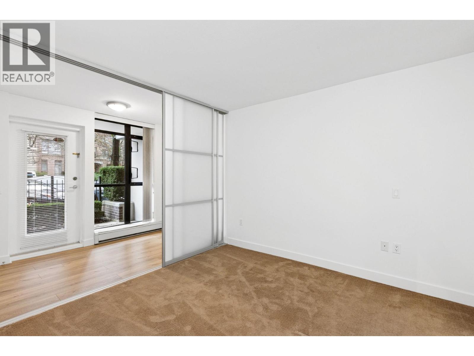 104 175 W 1ST STREET, North Vancouver