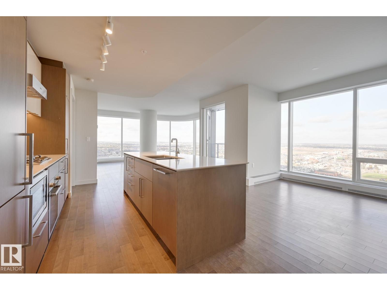 #3901 10360 102 ST NW, Edmonton