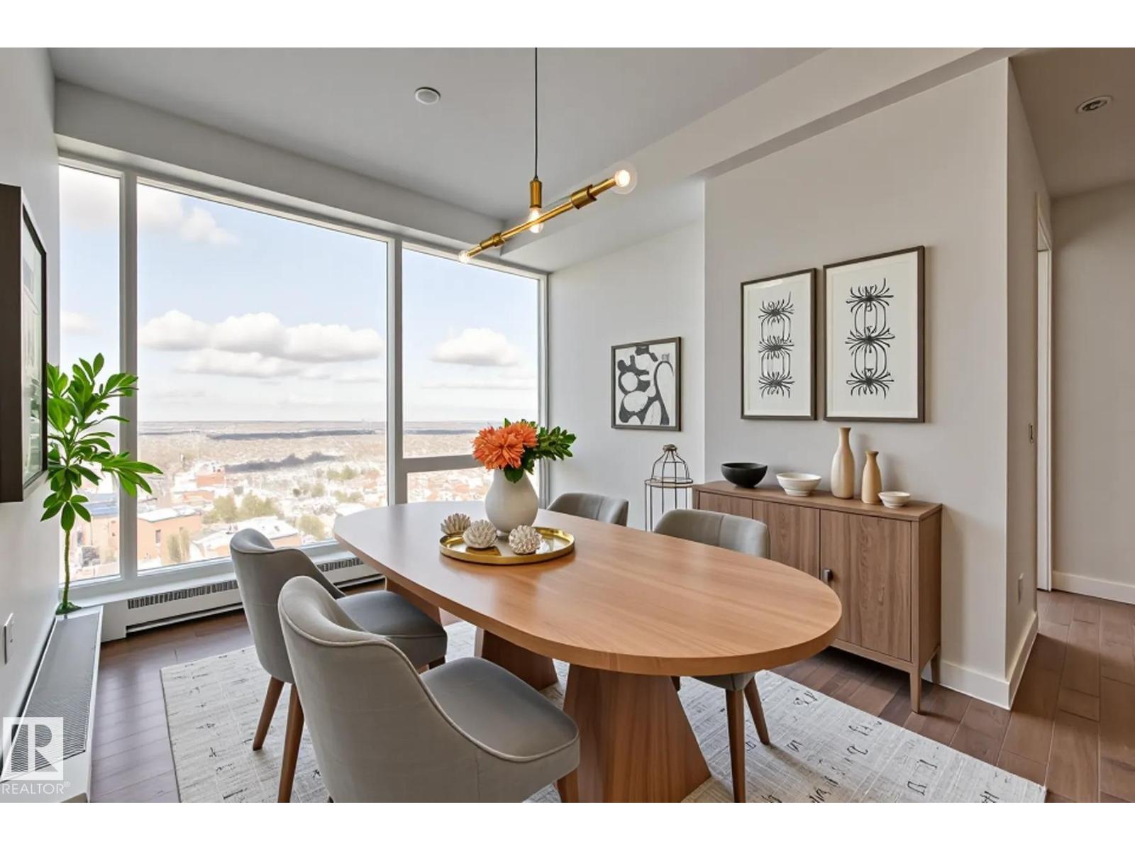 #3901 10360 102 ST NW - 25