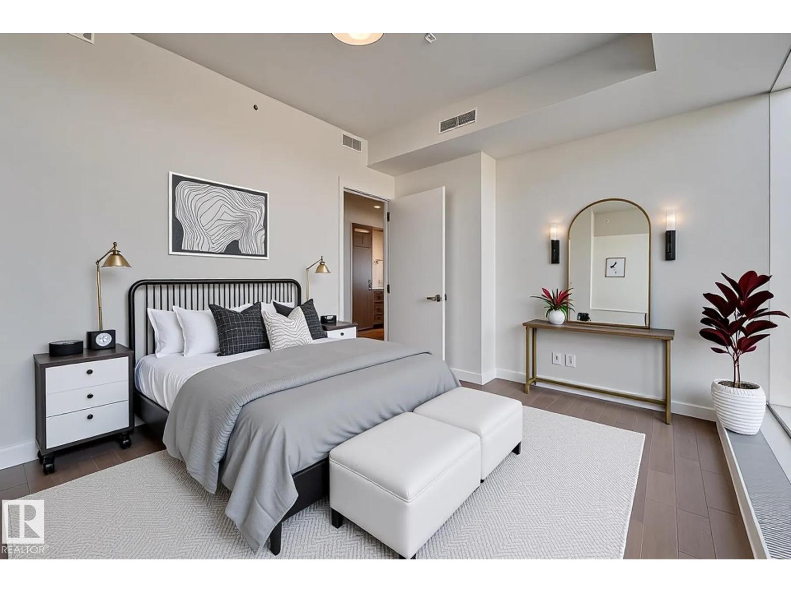 #3901 10360 102 ST NW, Edmonton