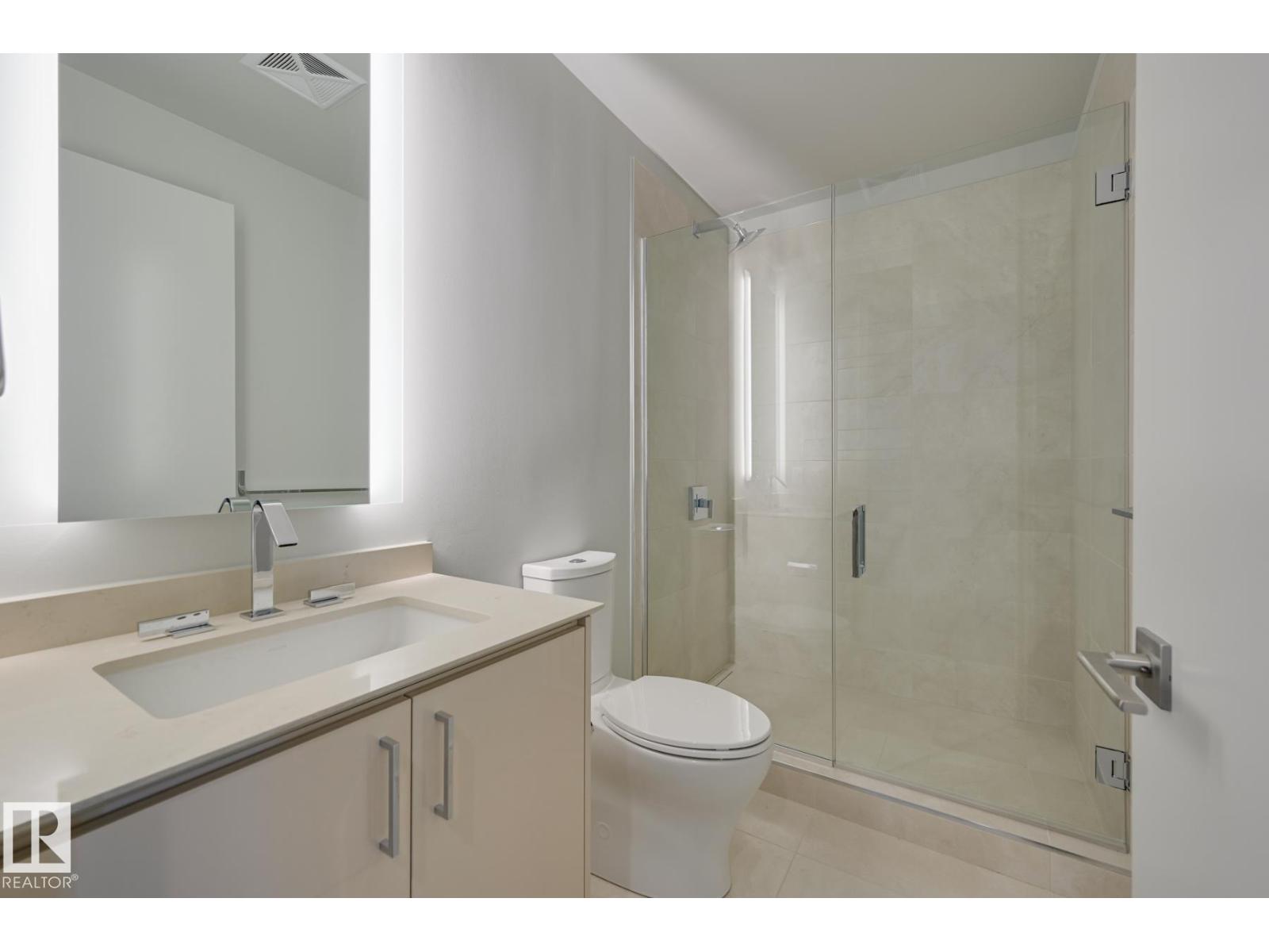 #3901 10360 102 ST NW - 34