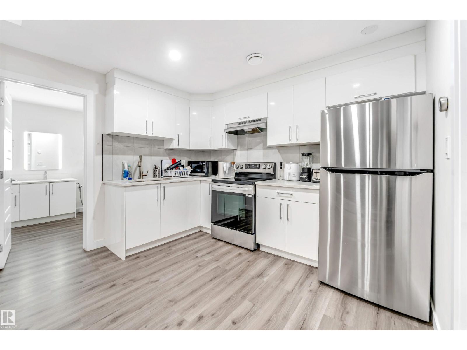 1522 17 AV NW, Edmonton