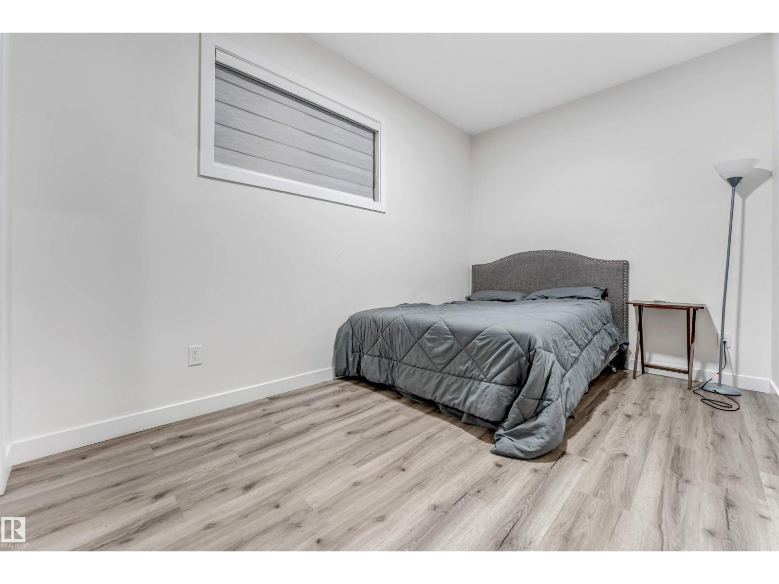 1522 17 AV NW, Edmonton