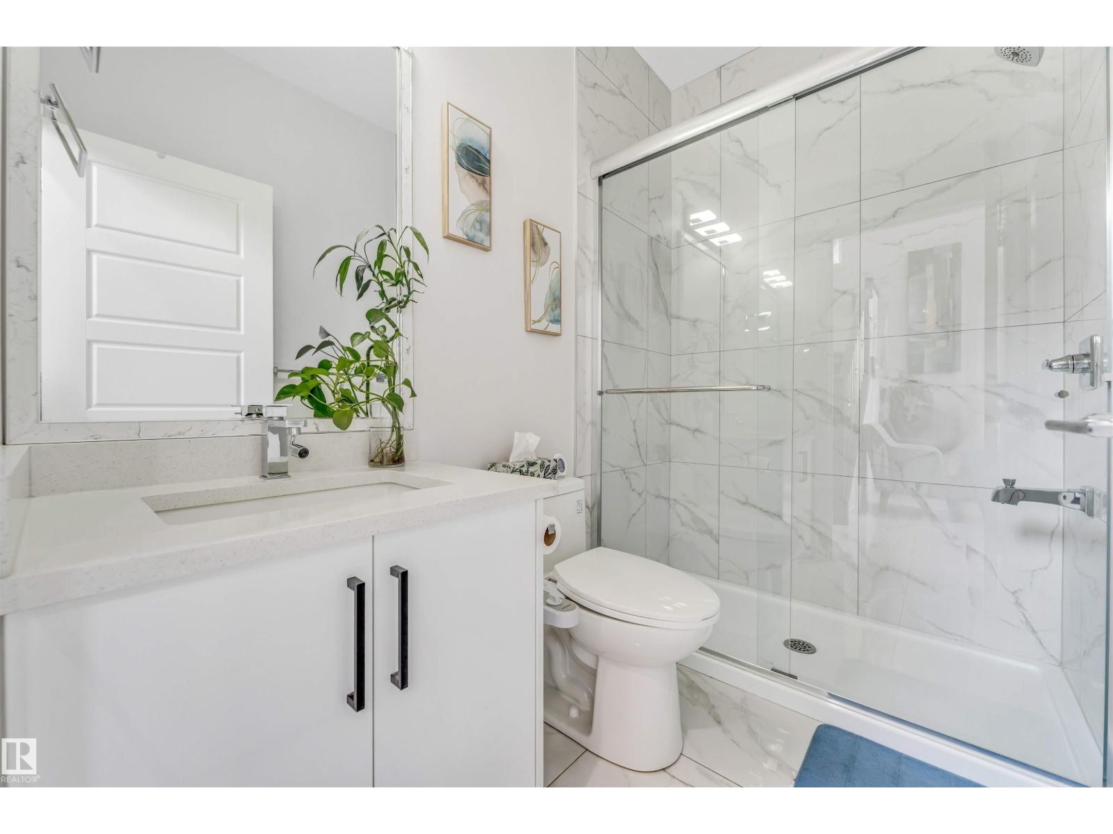 1522 17 AV NW, Edmonton