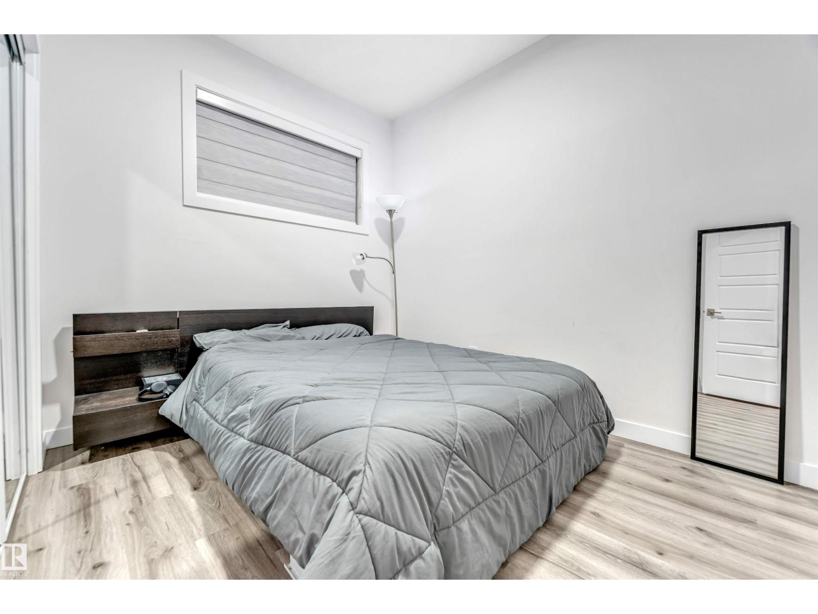 1522 17 AV NW, Edmonton