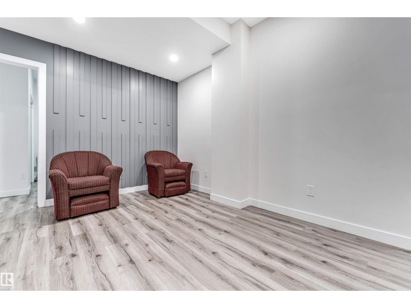 1522 17 AV NW, Edmonton