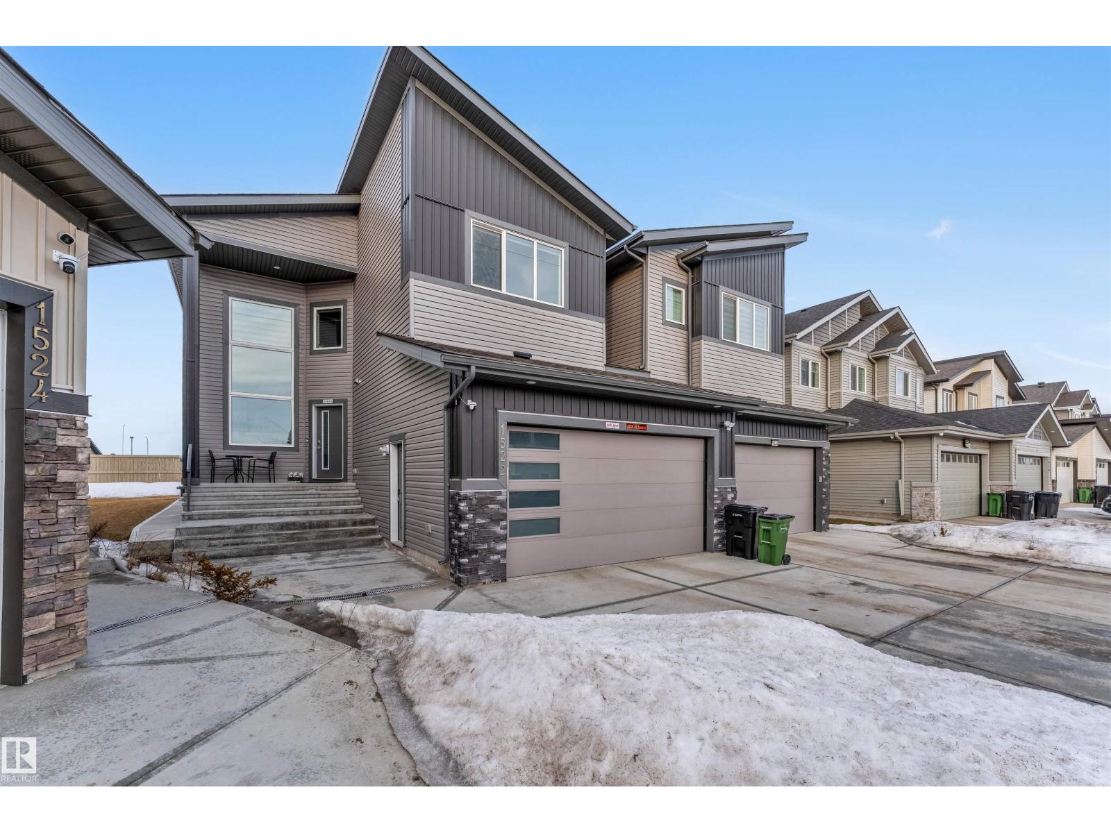 1522 17 AV NW, Edmonton