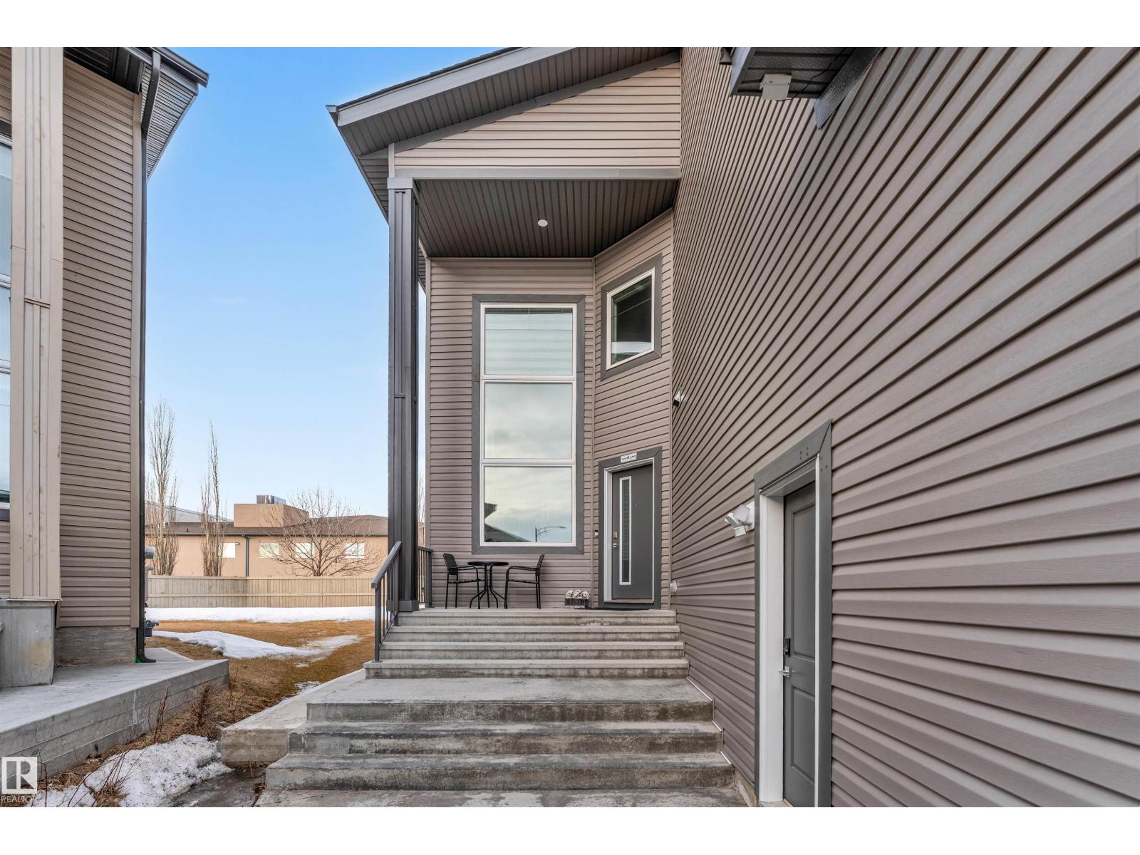 1522 17 AV NW, Edmonton