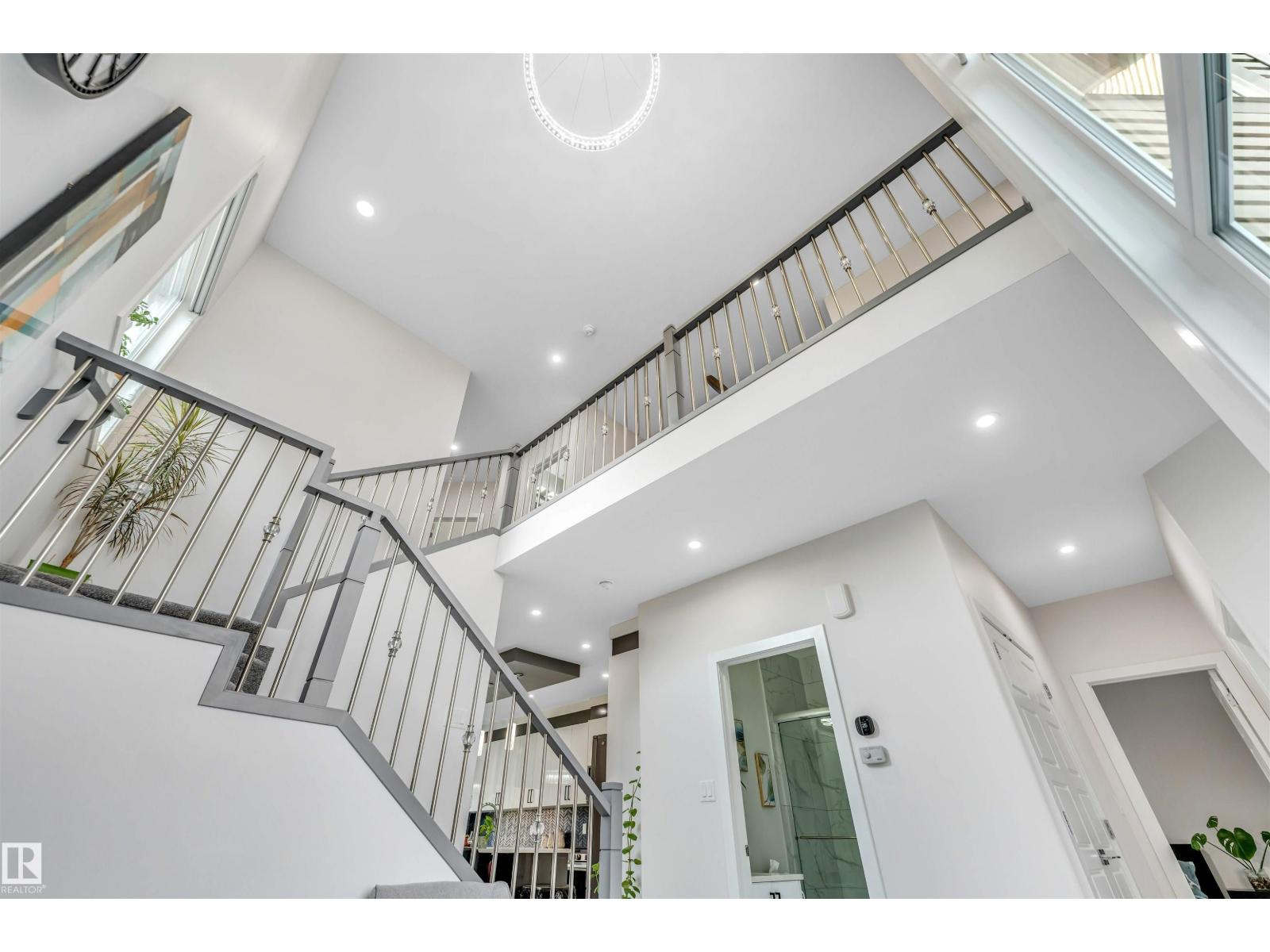 1522 17 AV NW, Edmonton