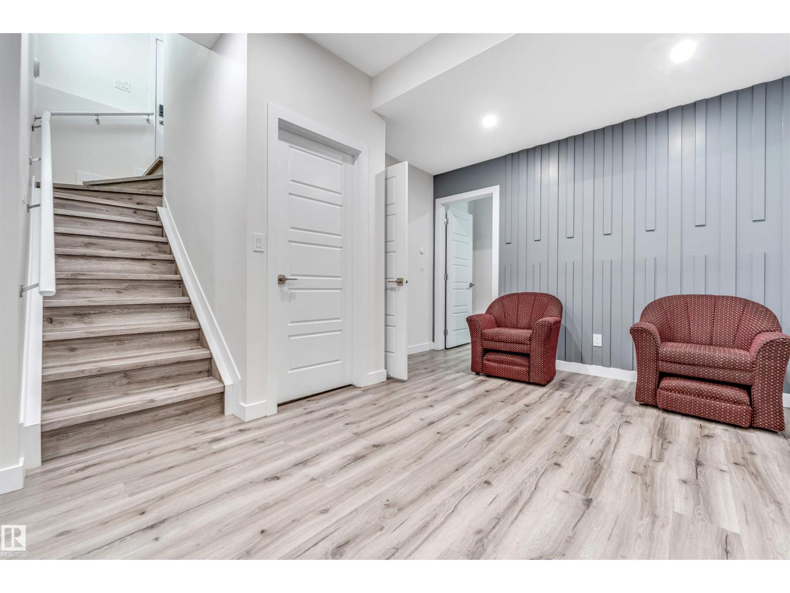 1522 17 AV NW, Edmonton