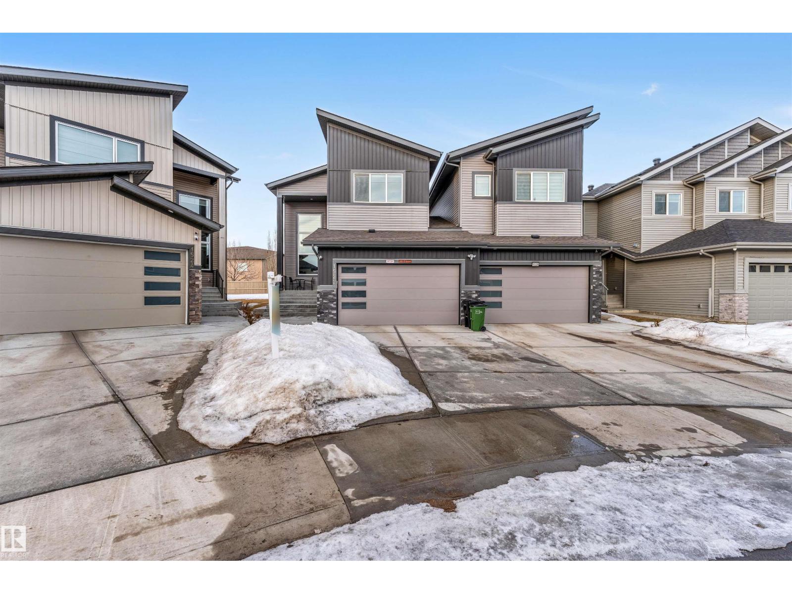 1522 17 AV NW, Edmonton