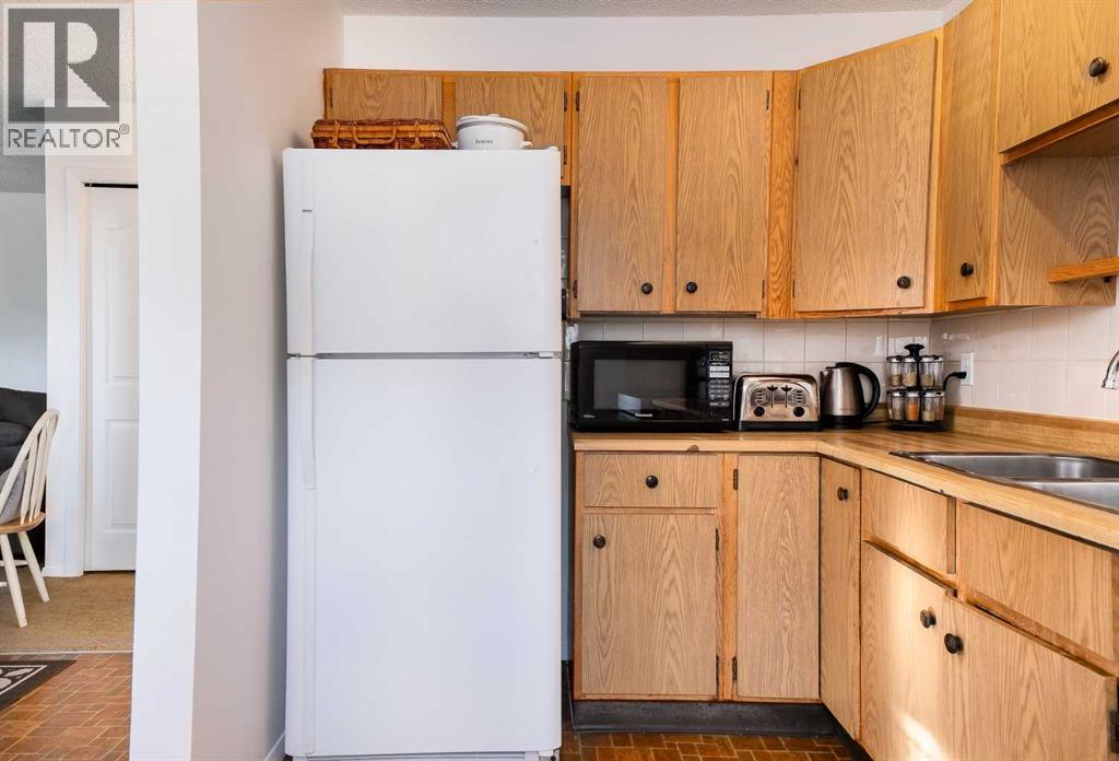 Single Family House for Sale in    Street Pineridge Calgary 