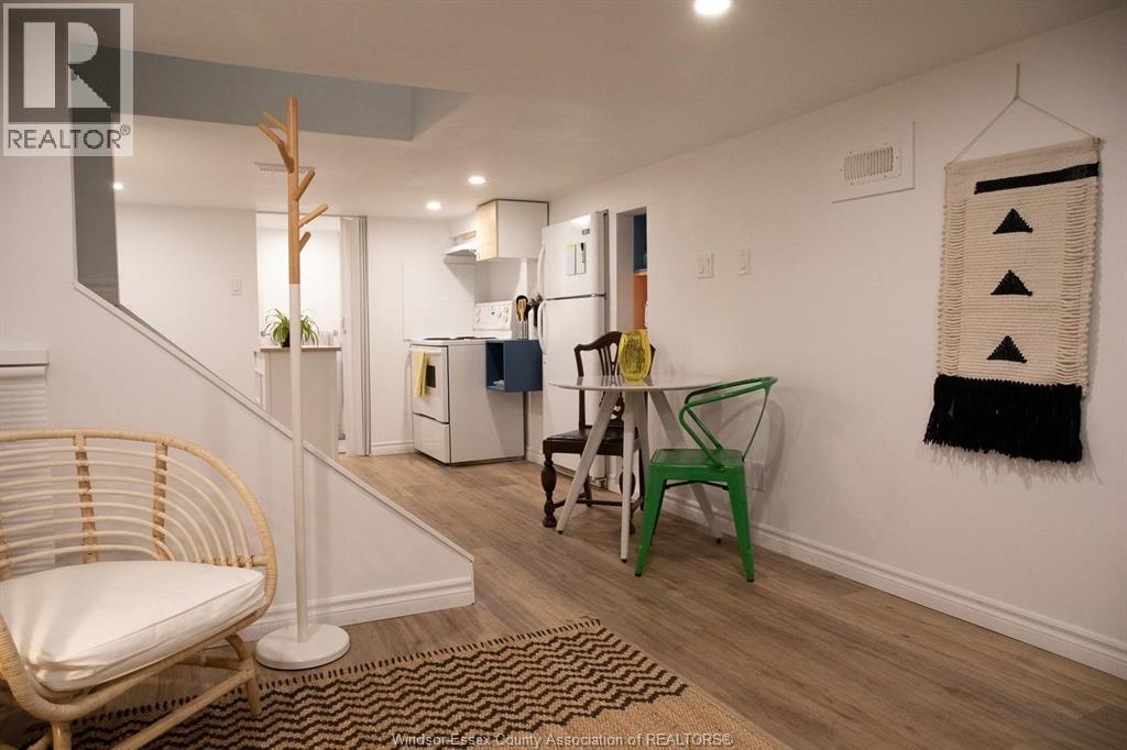 758 PIERRE Unit 3 photo 3