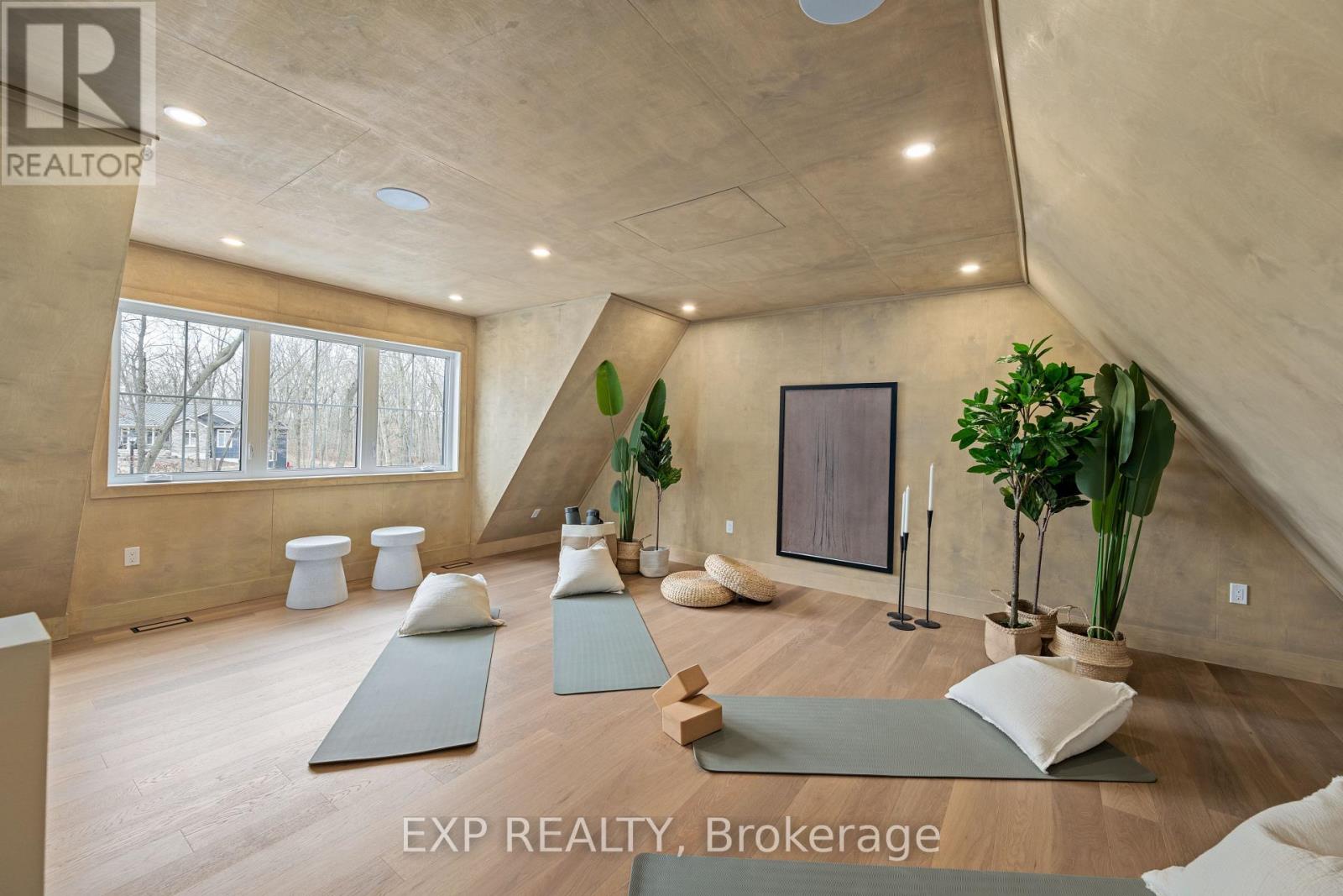 7 SULLIVAN STREET - 25