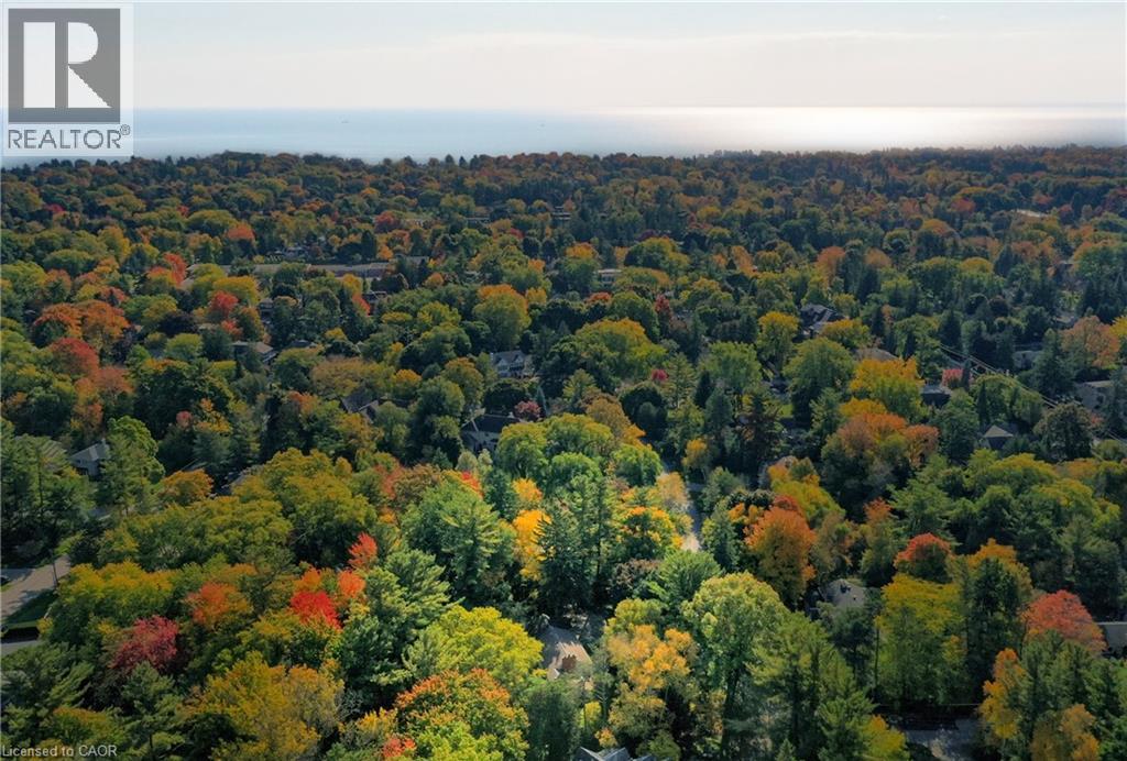1296 CUMNOCK Crescent - Photo 2 of 30, Oakville, Ontario