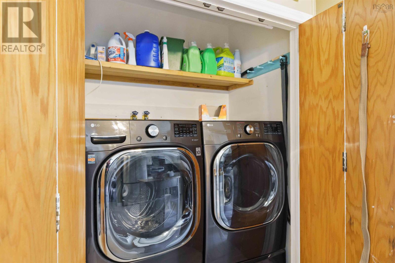 Single Family House Bungalow for Sale in  Highway  Somerset 