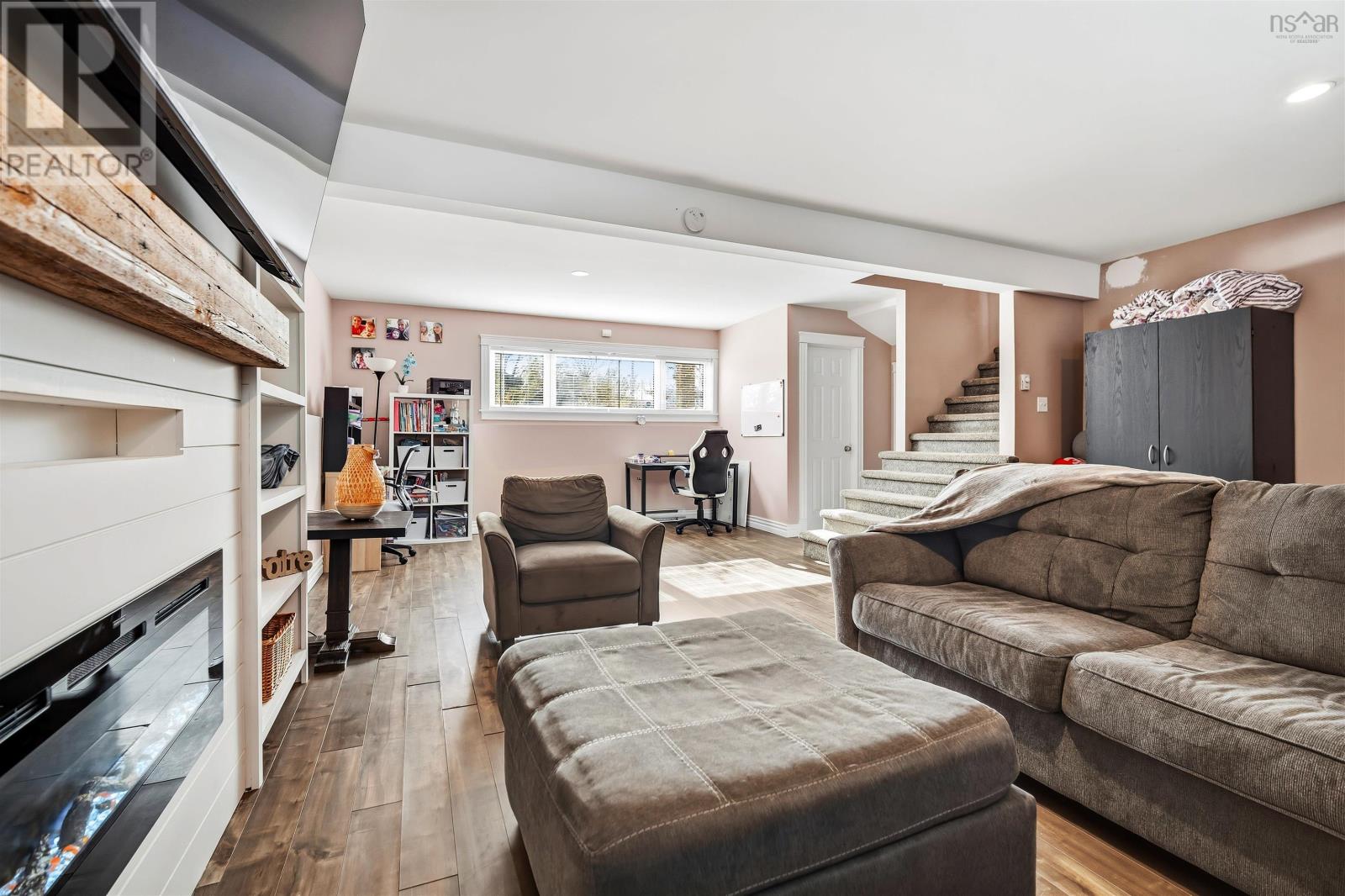 Property 33 of 47 of 15 Bellroyal Court