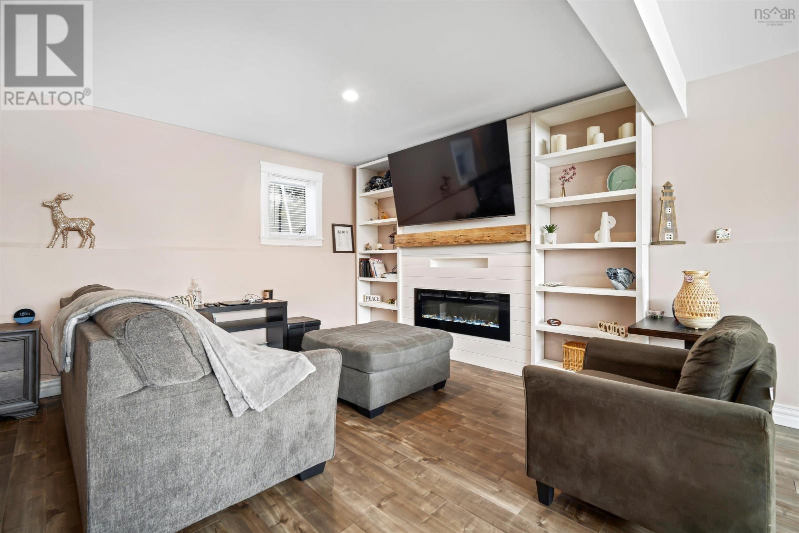 Property 34 of 47 of 15 Bellroyal Court