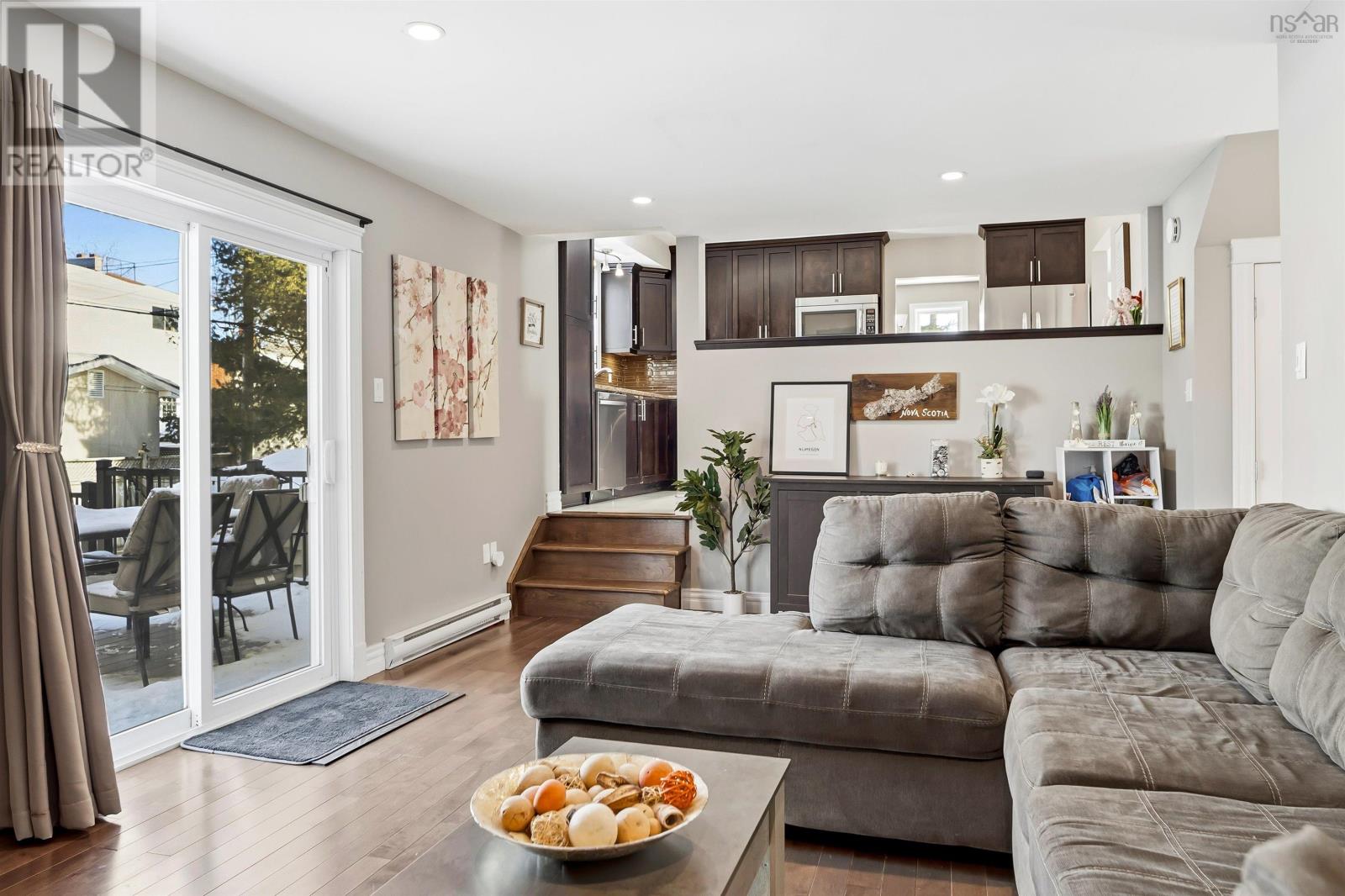 Property 14 of 47 of 15 Bellroyal Court