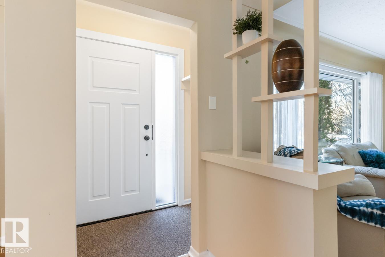 8707 STRATHEARN DR NW, Edmonton