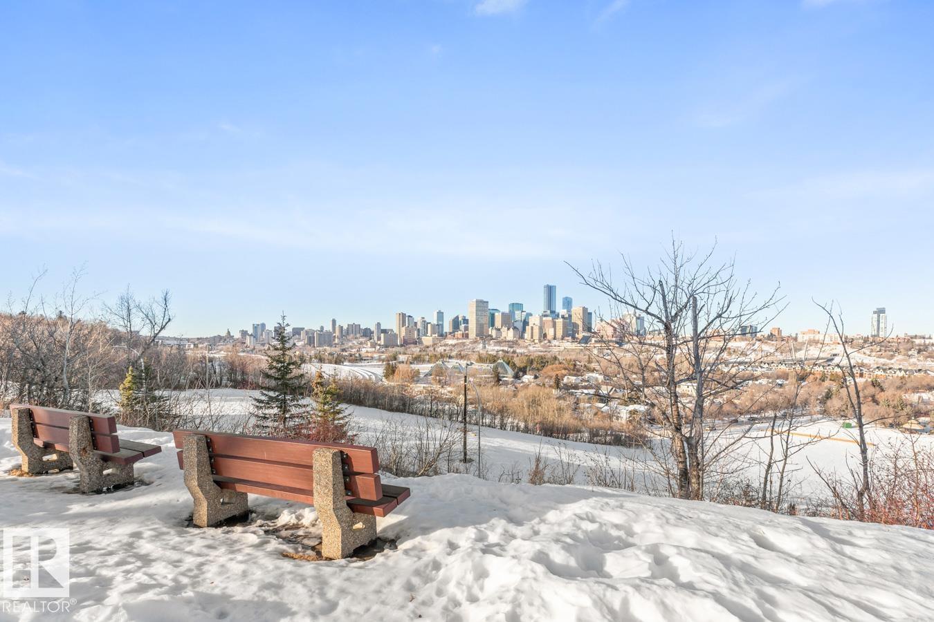 8707 STRATHEARN DR NW, Edmonton