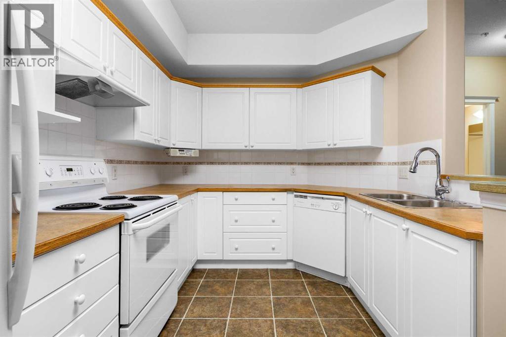 Single Family House for Sale in   Tuscany Springs Boulevard NW Tuscany Calgary 