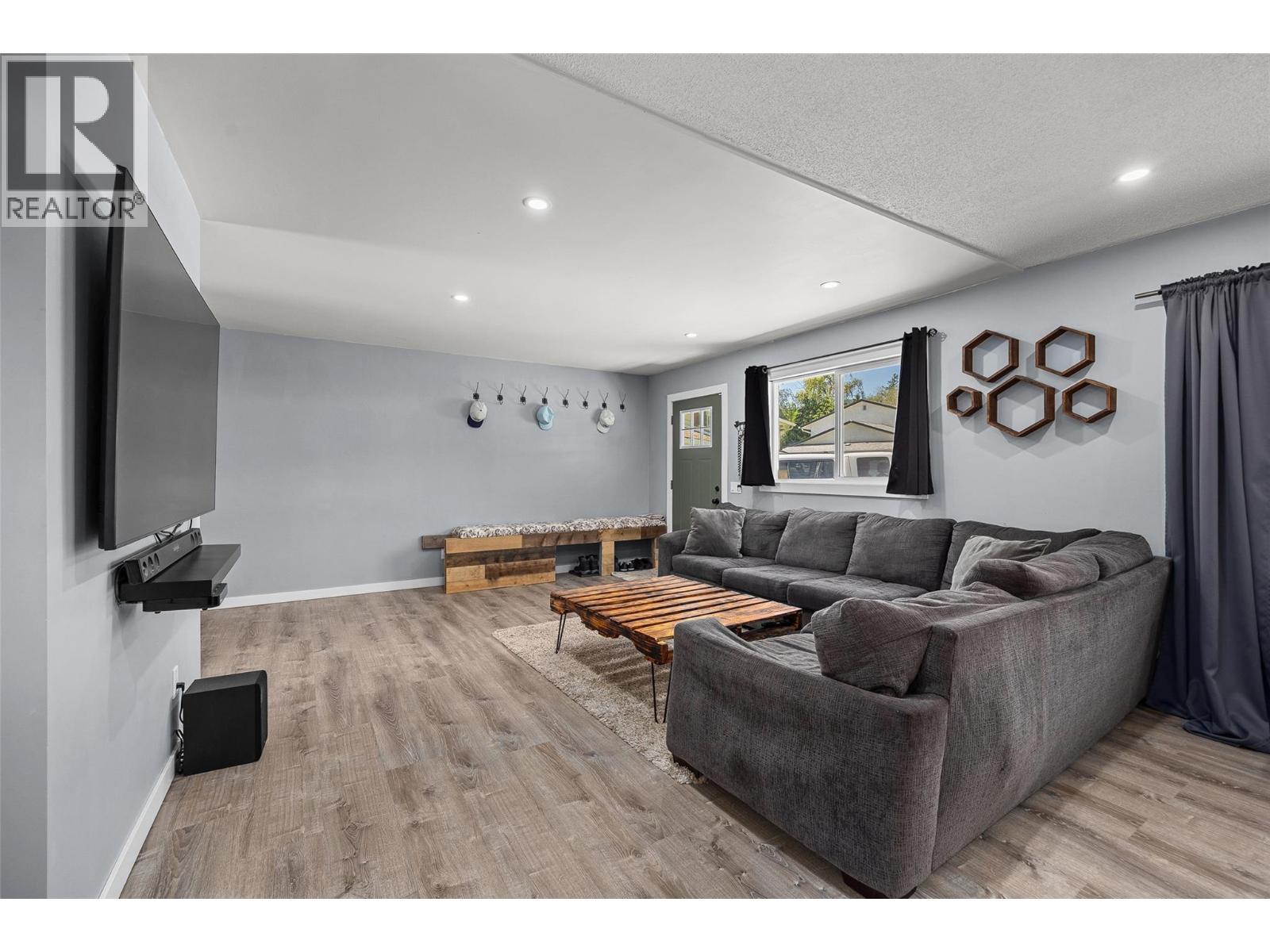  3592 Barney Road, West Kelowna